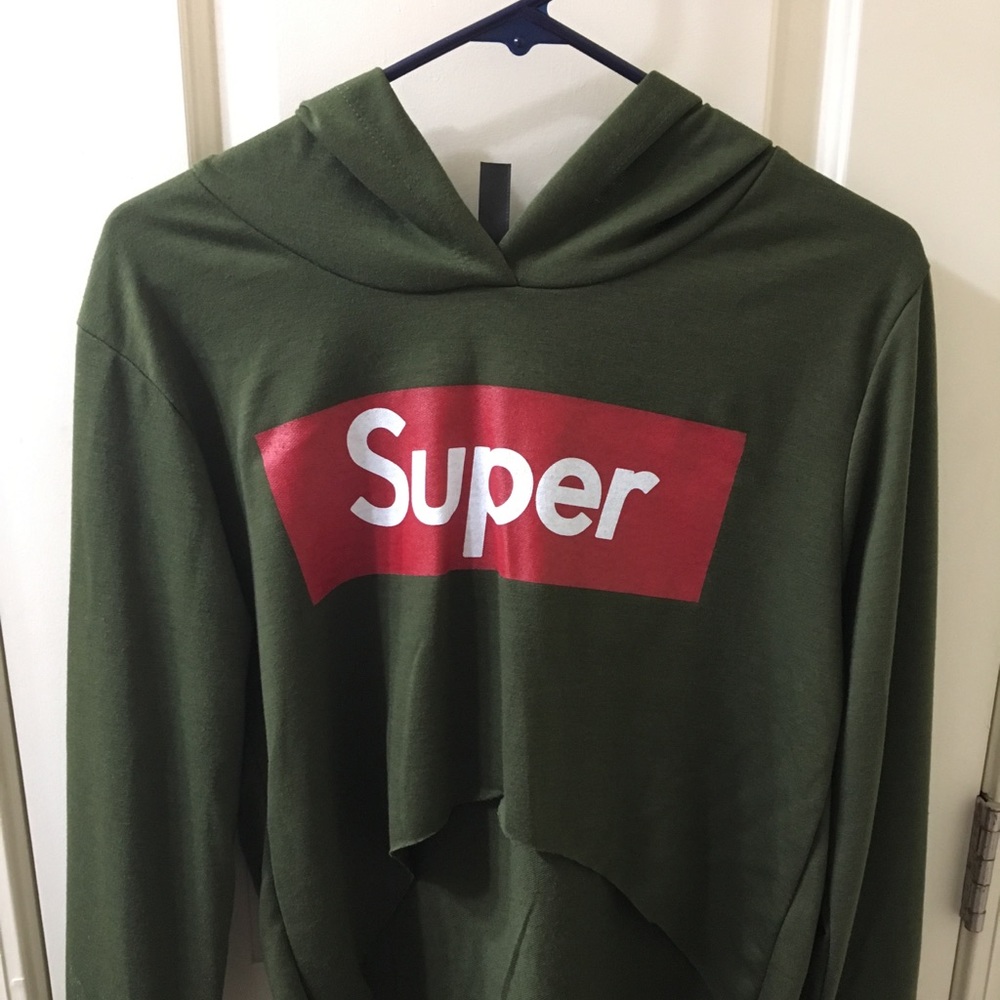 NWOT SUPER Awesome Crop Top!